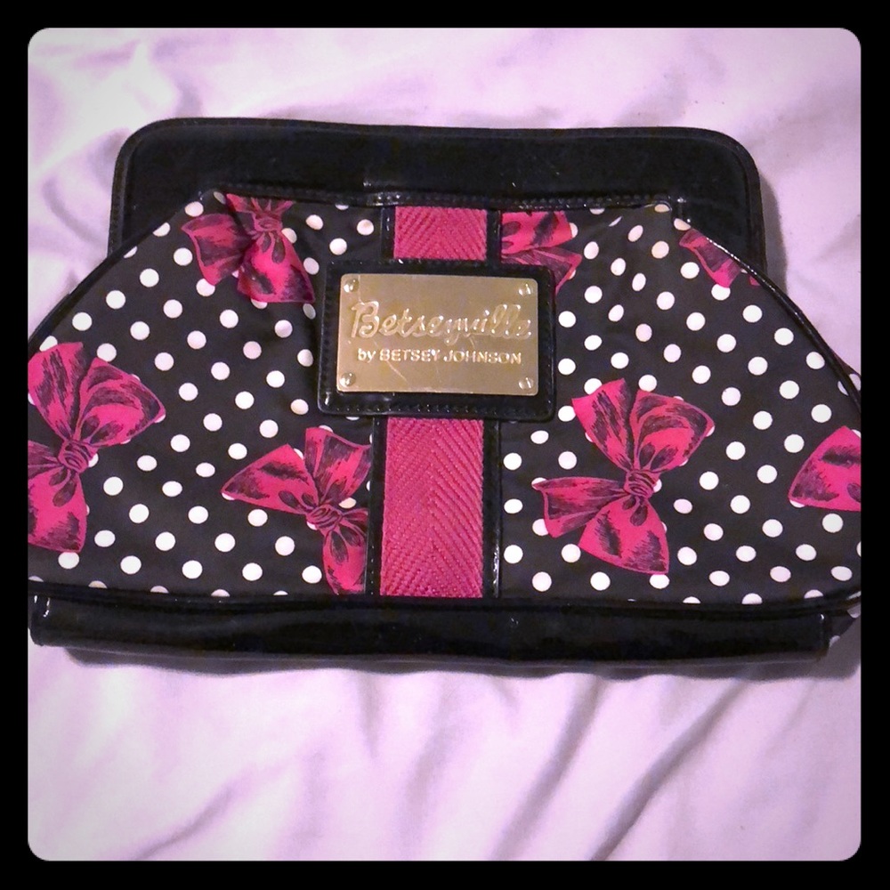 Betsey Johnson bow clutch